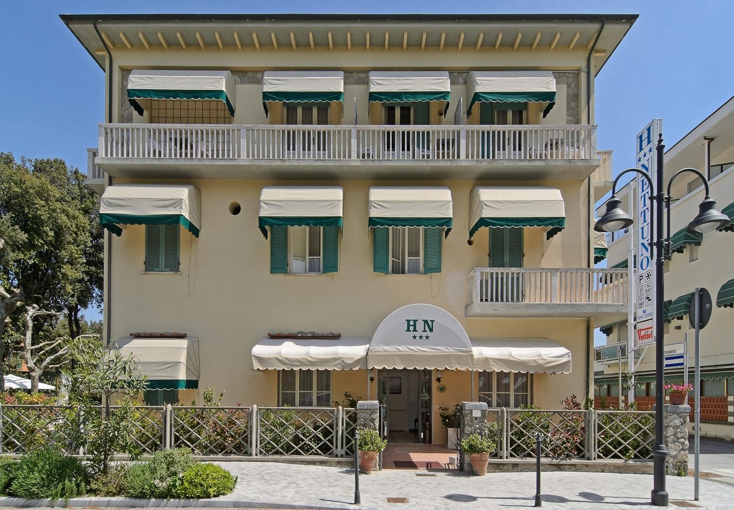 Hotel Nettuno Marina di Pietrasanta Exterior photo