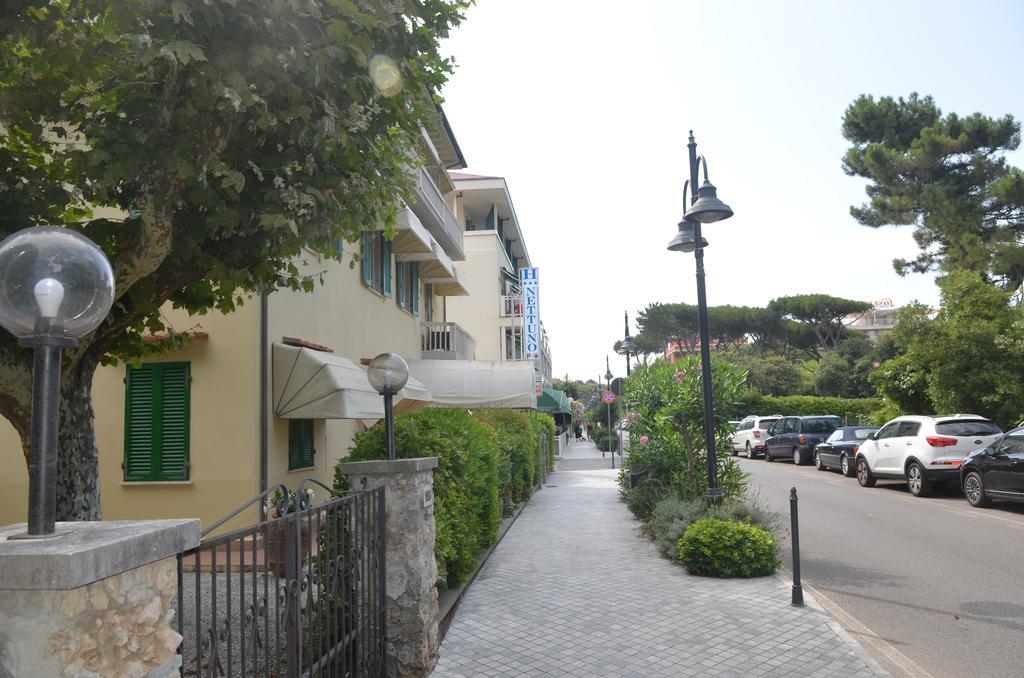 Hotel Nettuno Marina di Pietrasanta Exterior photo