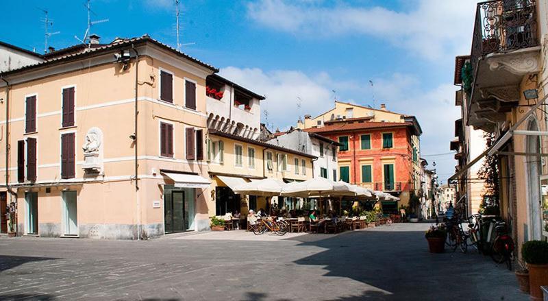 Hotel Nettuno Marina di Pietrasanta Exterior photo