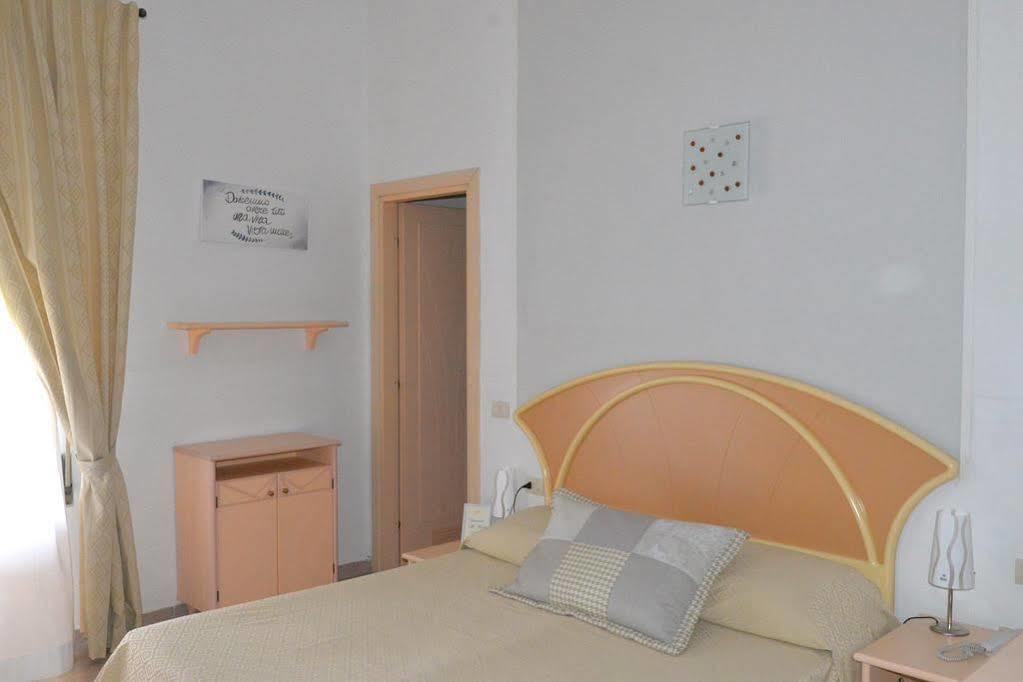 Hotel Nettuno Marina di Pietrasanta Exterior photo